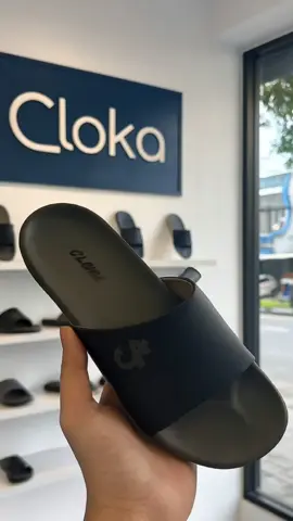 cloka sandal pria sandal slide sandal distro sandal pria #sandalslop #trending #viral #fyp  #brand #sandalmurah #sandalslide 