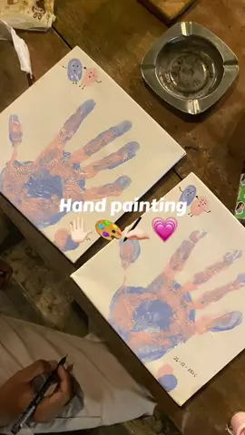 finally ketemu orang yang bisa di ajak join the trend😋🎨✋🏻💗 #couple #dateideas #handpaintingdate 