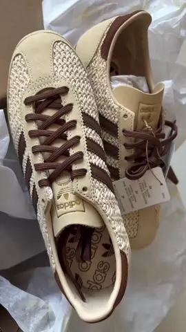 Adidas Originals SL 72 Crotchet Sand Strata 🤌🔥 #adidas #adidassl72 #tiktoksouthafrica #fyp #viraltok 
