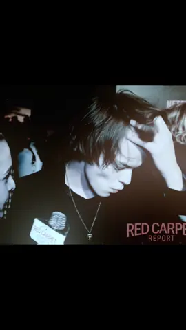 the way he stared at the interviewer in the beginning i’d DIE | #strangerthingsedit #blowthisup #viral #fyp #charlieheaton        
