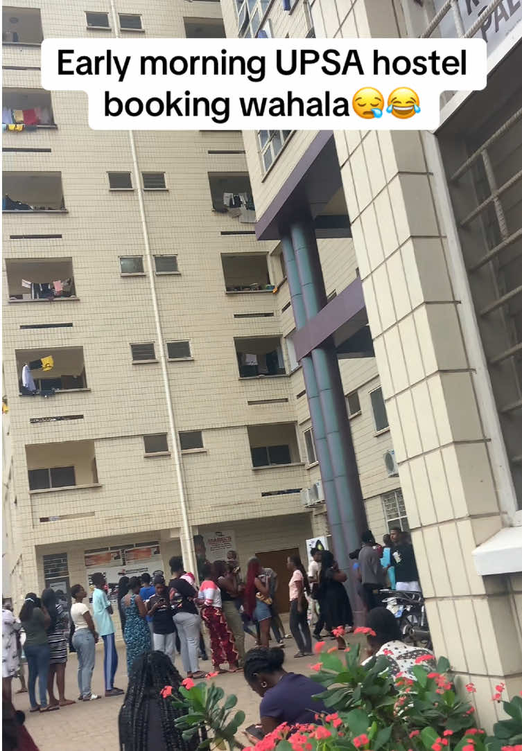I come dey here since 4am eyyy eno easy for here oo😭😭😂#upsa #upsahostel 