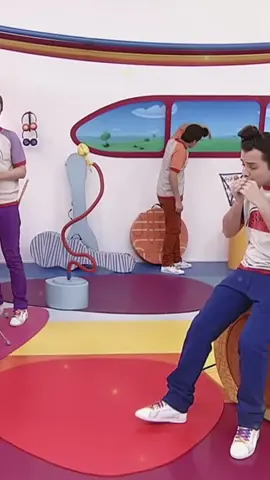 ¡Melody volvió a interrumpir otro ensayo del capitán Topa! 🤦🤦‍♀️ #juniorexpress #diegotopa #disneyjunior #juniorarg #fyp 