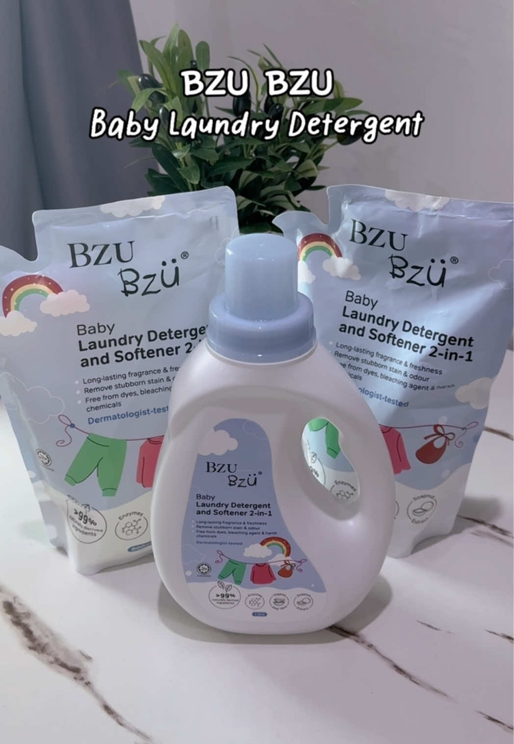Sabun basuh ni guna dari anak first lagi. Sekarang second baby pun masih setia dengan brand ni. Bau sabun ni best sangat, wangi dan lembut!! Harga pun tak mahal, beli sekali refill boleh jimat banyak. Mommies kena try tau sabun ni 😍💯 #bzubzu #babydetergent #sabunbasuhbajubaby #detergentbaby #sabunbaby 