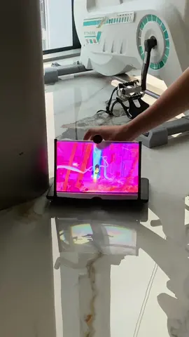 #screenmagnifier #phonehack #bingewatchbetter #tiktokmademebuyit 
