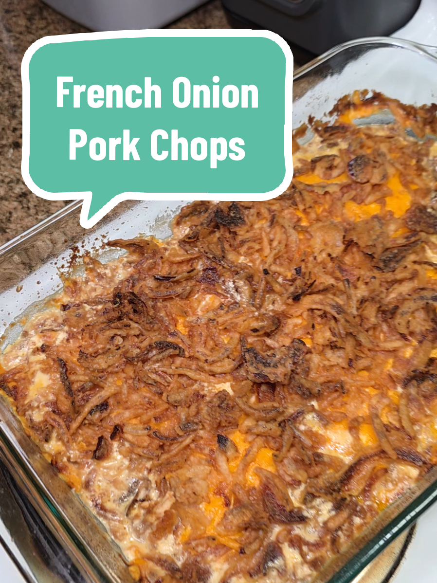 The best pork chops I've ever had!! I don't think I'll ever make them any other way again. 👀  #EasyDinner #DinnerIdeas #CookWithMe #EasyMeals #EasyRecipes 