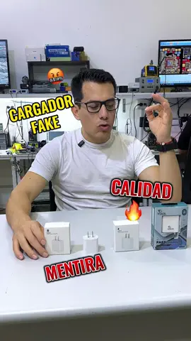 No compres tu cubo 20W en cualquier hueco. Después no llores cuando tu iPhone cargue lento o se queme. ⚡🔥 Aquí tienes el mejor del país, potencia REAL y garantía 1 año. Ni las “marcas famosas” te dan esto por este precio. Compra bien o pagaras las consecuencias. ✔️