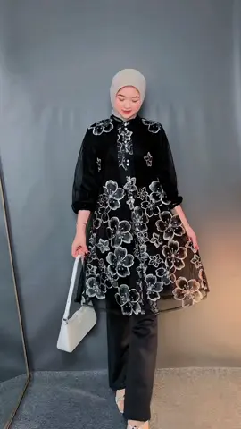 Outfit lebaran day 2 simple by @luckyrose_shop #lebaran #outfitlebaran #ootdlebaran #ootdhijab 