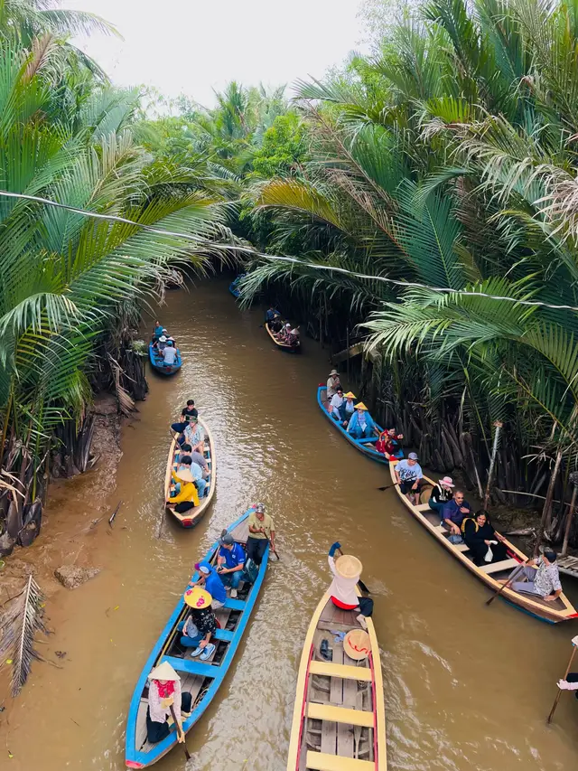 Chèo xuồng ba lá tại cù lao Thới Sơn 🇻🇳🇻🇳🇻🇳 #nooctravel #nucine  #mientay  #mekongdelta  #conthoison 