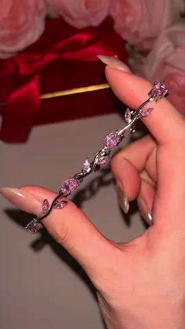 Perfect Birthday Gift✨💕#fyp #jewelry #bracelet #tiktokmademebuyit #pink 
