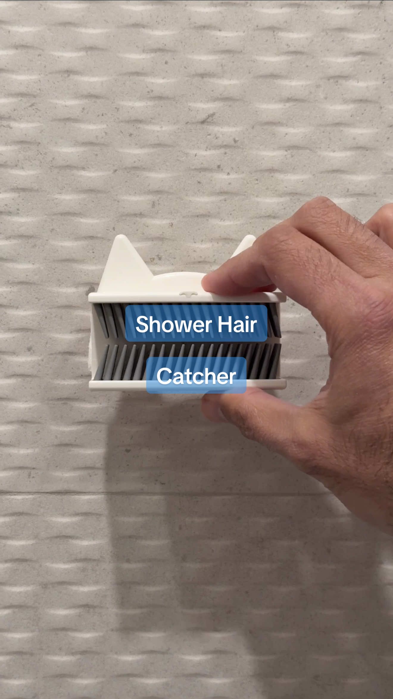 Showering won’t be the same 😭 Find it under ✨Bathroom Favorites✨ on my website. #amazonfinds #bathroom #showerroutine #haircatcher #salfinds 