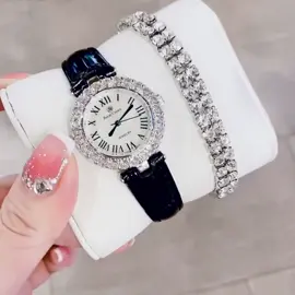 Tặng lắc tay bling bling