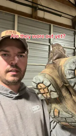 Should I go back with @Ariat boots since I know their good or try something else? #ariatboots #ariat #boots #workboots #ariatworkboots 