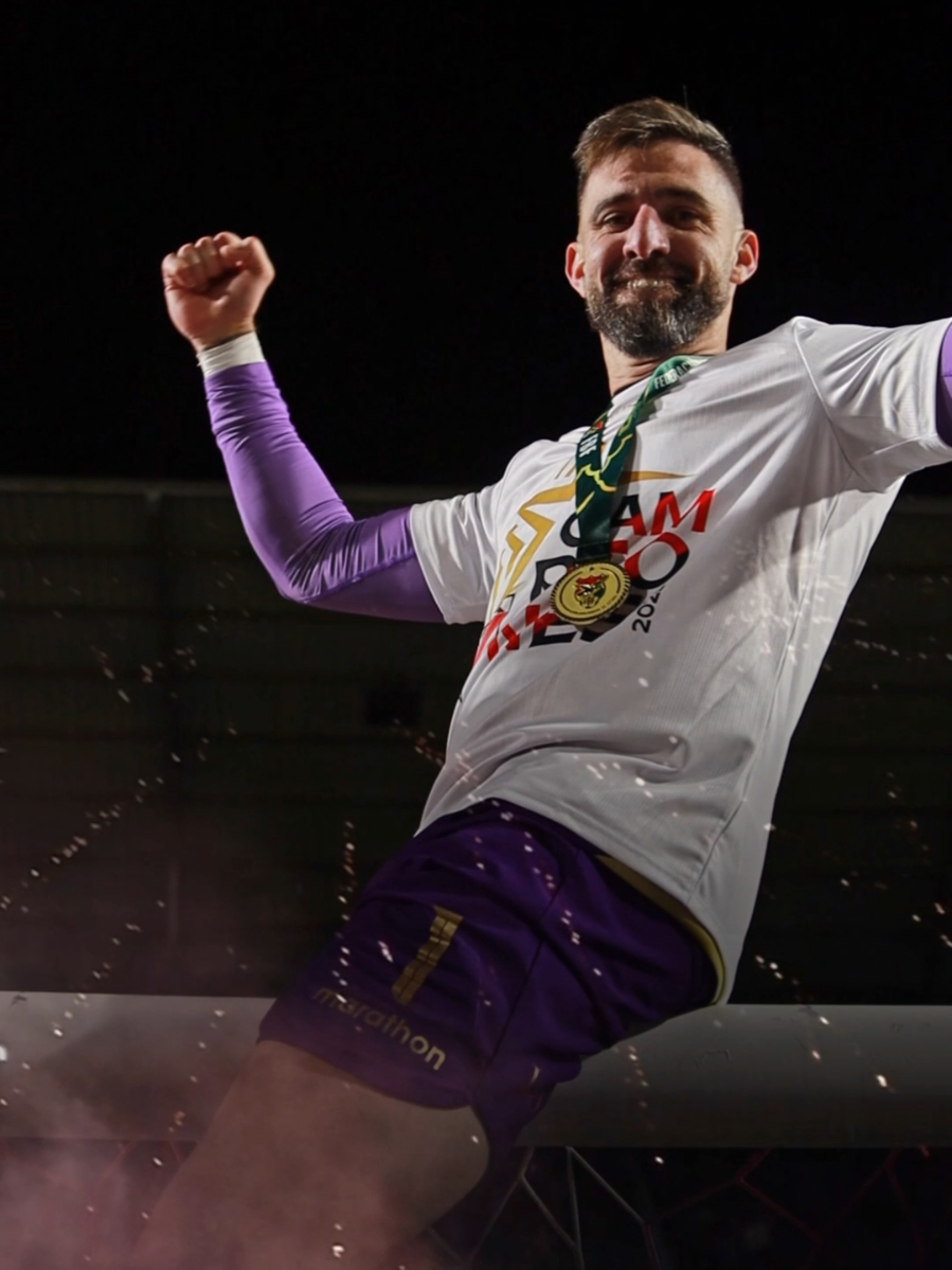 VAMOS C………. 💪🏽🔴⚪️ A una semana de conseguir el título #LaBanda sigue de fiesta  #LaHistoriaLaEscribimosJuntos