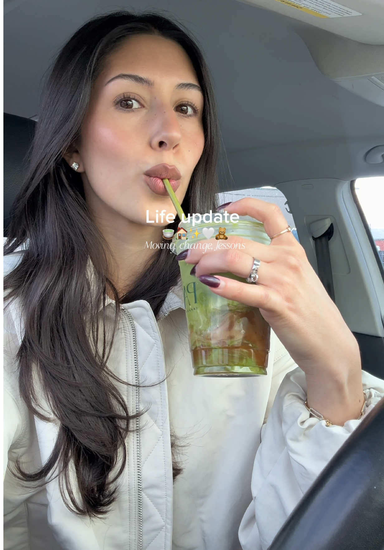 Matcha + chit chat with me🤍 excited to get back into my routine & cooking soon @PAPA #change #mindset #matcha #moving #life 