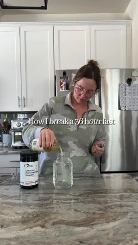 Long fasts can be so beneficial to your health but it’s also not for everyone! Listen to YOUR body & trust that you know what’s best for you 💛 #fasting #insulin #hydration #healthy #wellness 