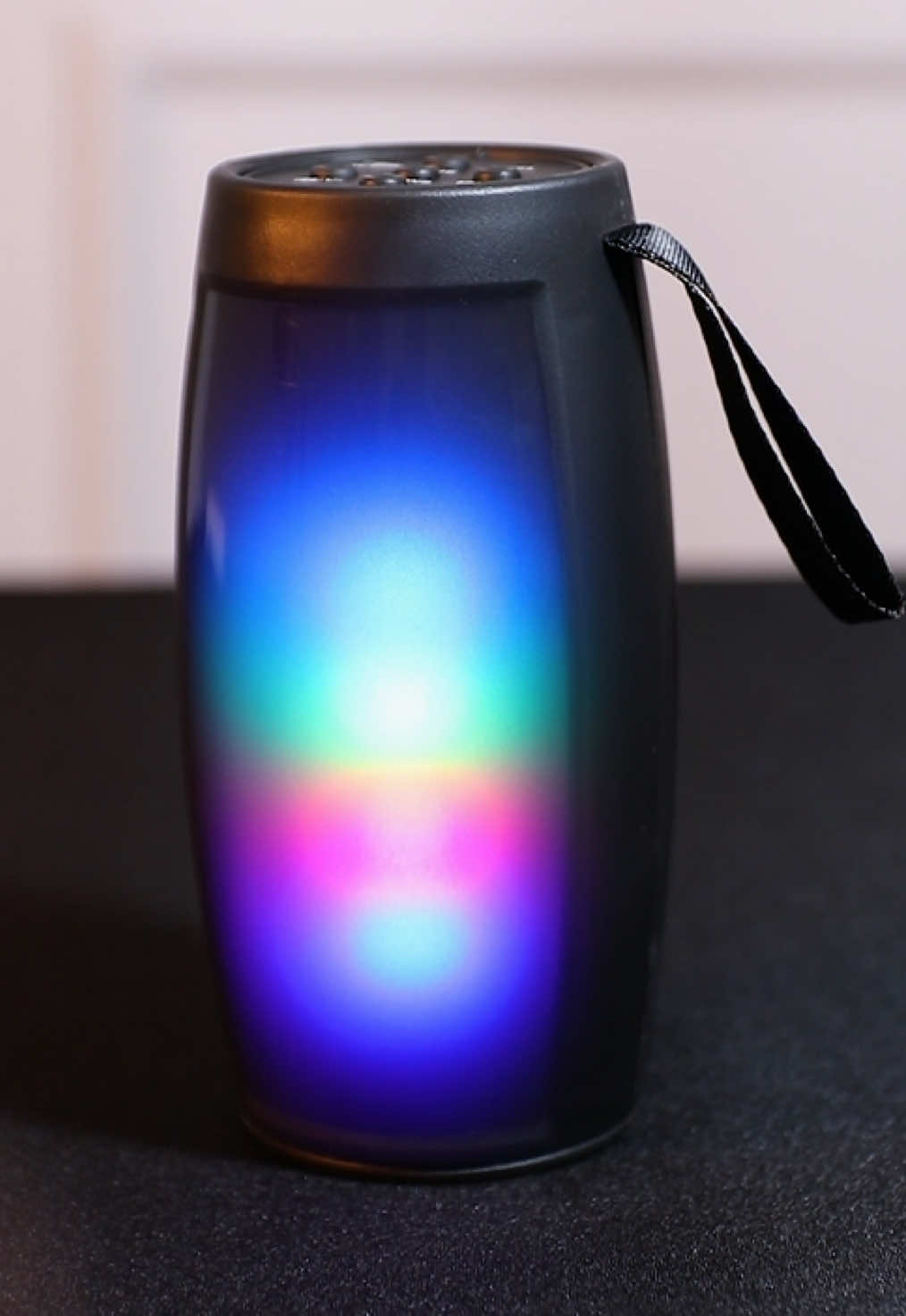🔥 OFERTA RELÂMPAGO! 🔥 Som de qualidade e praticidade em qualquer lugar com a Caixinha de Som Amplificada Bluetooth D-Y05 🎶✨ Com LED RGB, Bluetooth 5, entrada USB e cartão SD, rádio FM e bateria de longa duração, ela é perfeita para festas, passeios ou uso diário 🚀 Compacta, portátil e com alça para transporte — leve o som com você para onde quiser! 🎤 #ofertarelampago #caixadesom #bluetooth #ledrgb #somportatil       