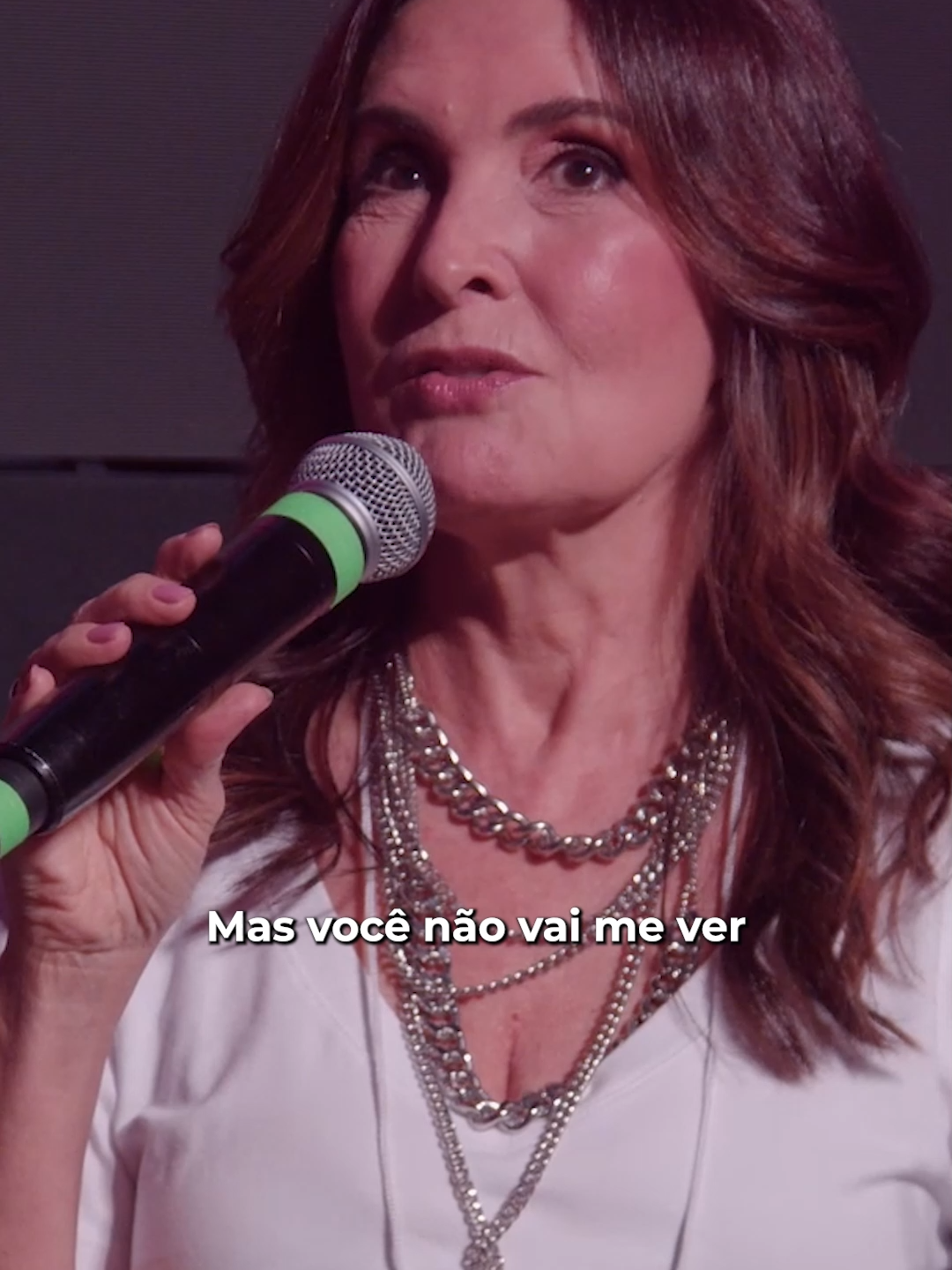 Fátima Bernardes, jornalista que se consolidou como um ícone do entretenimento ao longo da última década, diz não dominar o universo das redes sociais e admite recorrer à inteligência artificial para saber sobre o futuro do entretenimento, ainda que o resultado a tenha frustrado. O episódio foi compartilhado por ela durante o Voices 2025, evento realizado em dezembro, no Rio. Confira a cobertura completa no link acima #VOICES2025 #JornalOGlobo