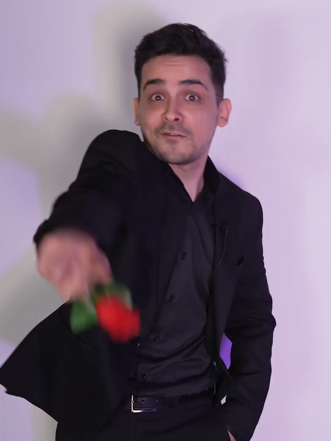 1 Kadın 5 Erkek Kıyafetlere Göre Date Tanıtım #balondateshow