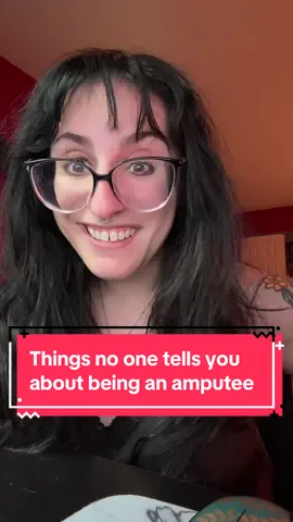 The other day I stepped in a regurgitated hair ball and had no idea about it. There’s that too 😂 #amputeelife #amputeetiktok #belowkneeamputee #amputeegirl 