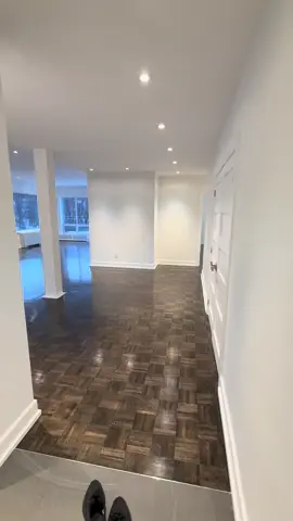 💎Penthouse Life In Westmount 3 Bedrooms 2.5 Bathrooms  2069sqft of living space  1200sqft Private Terrace  Massive Walk-In closet in the Primary Bedroom  All Appliances included  Built in wine fridge#apartment #penthouse #mtl #downtown #montreal 