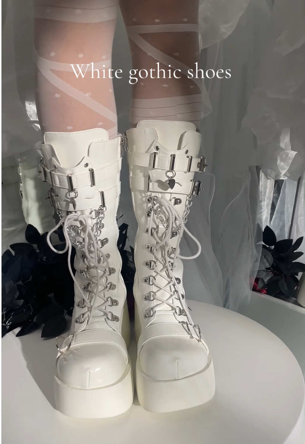 White gothic shoes #fyp #fashioninspo #fashiontiktok #gothicboots 
