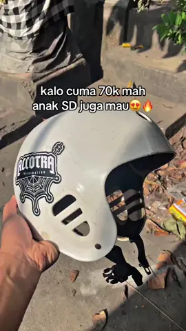kalian pada dapet harga brp sii??😍🔥#helm #skate 