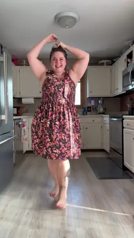 a dress with shorts and pockets?! sign me uppppp #OOTD #dress 