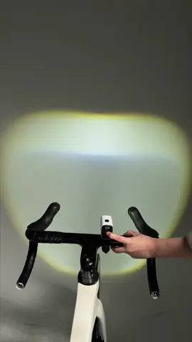 ROCKBROS · Đèn Trước M6 Cắt Sáng An Toàn | 1000 Lumens siêu sáng 💡, pin trâu bền bỉ 🔋, thiết kế tối giản, đảm bảo an toàn với vệt cắt sáng chuẩn ✨, bạn đã sở hữu mẫu mới nhất này chưa? 🚴‍♂️🔥#ROCKBROS #bike #biker #headlight #bikelight 