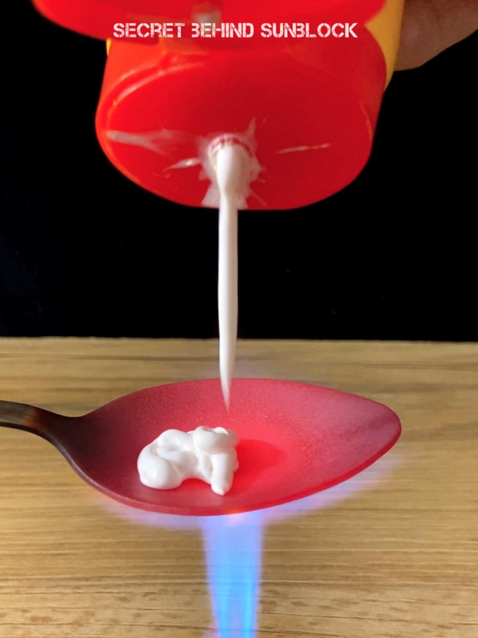 1000°C Hotspoon VS Sunblock 😱 #satisfyingvideo #experiment #foryou #usa #fyp 