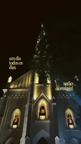 -um dia todos os dias serão domingo!✨️ Que sejamos sensíveis a cada renovação do sacrifício de Cristo que nos lembra que essa vida é passageira! Tenhamos  nossos olhos fixados na eternidade! 🤍