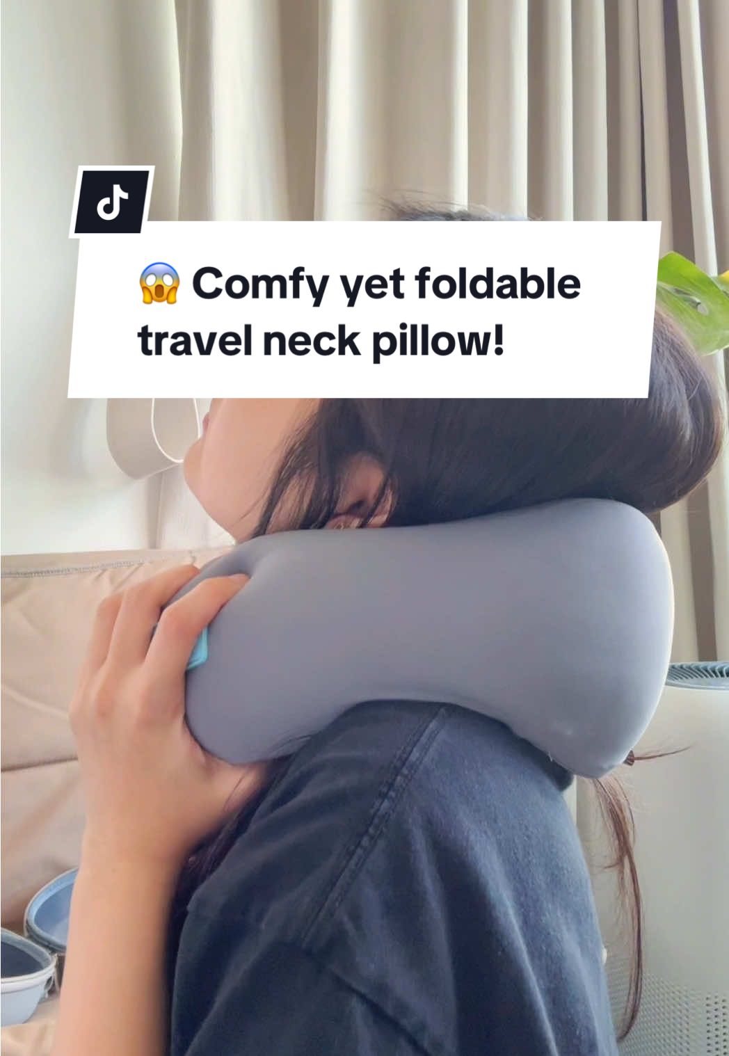 I never ever bring a neck pillow when I travel because I just hate how bulky it is! 👀 But this is a game changer! It’s a full-size foldable pillow and no, it not those air filled kind + it’s only $13??? I’m sold! 😍 #travelpillow #neckpillow #travelhack #airplanehacks #createtowin 