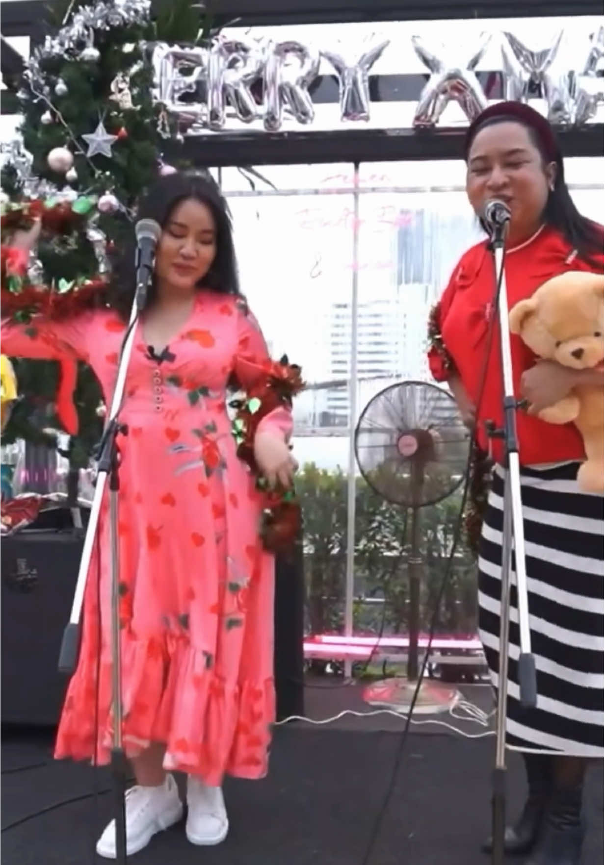 My favorite Christmas Song of all time 🎄✨ #หยาดพิรุณ #สไปร์ทบะบะบิ  #เพลงคริสต์มาส #ChristmasSong #jinglebells 