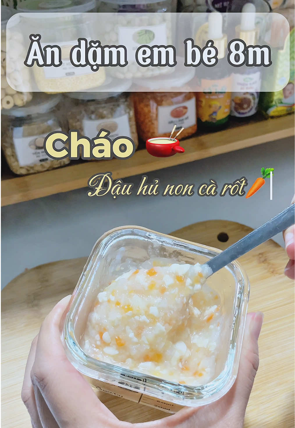 Ăn dặm embe 8m: Cháo đậu hủ non cà rốt #methiendi #andam #andam8thang #mevabe #landaulamme 
