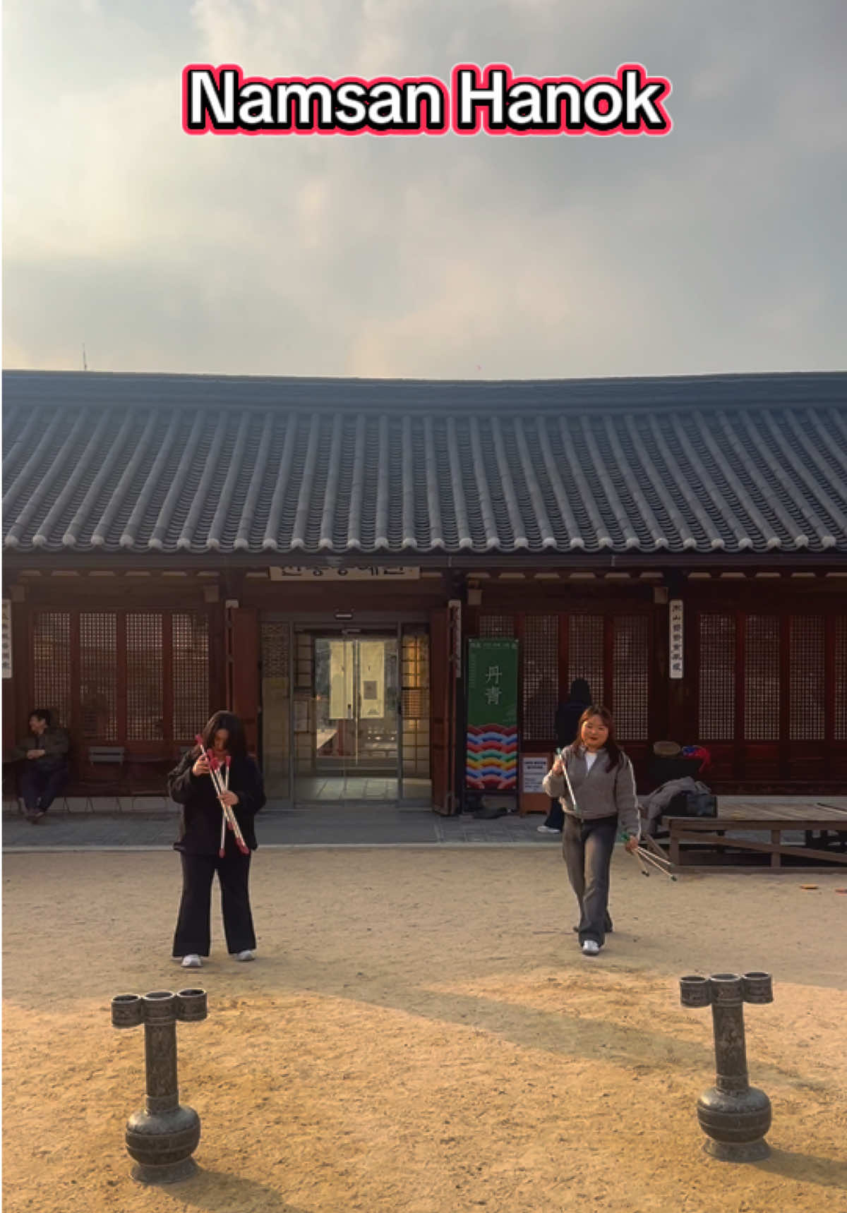 Làng Namsan Hanok nơi lưu giũ những kỷ vật của Hàn Quốc #seoul #korea #korean #dulichhanquoc #namsanhanokvillage 