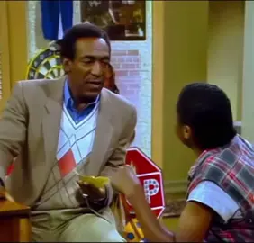 Genius dad giving his son life lessons about money. 🤯 #thecosbyshow #comedia #sitcom #drama #clips 