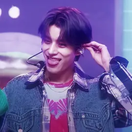 [#JAKE ]: i promised a jake edit for 400 followers didnt I. This has 8D audio too so put those headphones on!! also im late to the trend but since when was i ever on time. ALSO THANK YOU FOR 10k LIKES ON MY PREVIOUS EDIT!!! - - - - - - - - - - - - - - - - - [TAGS/IGNORE] #ENHYPEN #kpop #fyp #jakeedit  @Hoon's_Left_ahh_cheek  Jake sad girlz luv money edit