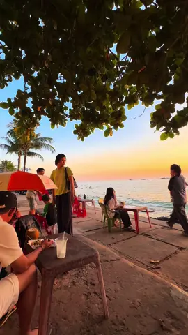Buổi chiều tại bãi biển Dinh Cậu Phú Quốc 🥰🥰  #vlogcuocsonghangngay #tapxaykenh #phuquoc #dinhcauphuquoc #baibien 