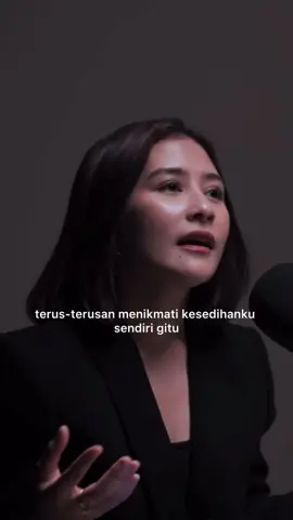 “aku adalah rumah, tapi siapa rumahku?”💔 #prillylatuconsina #podcast #foryoupage #foryou #fyp 