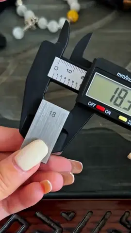 📏 Thước kẹp điện tử 0–150mm – Đo nhanh, chuẩn từng milimet! ✔️ Màn hình LCD rõ nét ✔️ Nhỏ gọn, dễ dùng ✔️ Chất liệu ABS bền nhẹ ✔️ Phù hợp học tập – kỹ thuật – sửa chữa #thuockep #thuockepdientu #thuockepdoly #dodacchinhxac #congcukythuat      