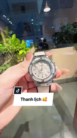Thiết kế đính đá sang trọng, thanh lịch cho chị em đi chơi ạ ❤️#phukiennu #donghonu #donghochinhhang #watch #womenwatch 