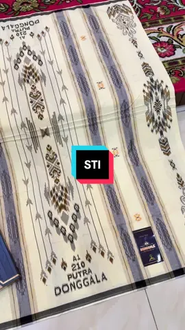 Sarung Donggala Songket Premium STI CUAKEP POLL NEW! Buruan yang mau langsung gas order!! #sarungdonggala #sarungdonggalasongket #sarungsantri #fyp 