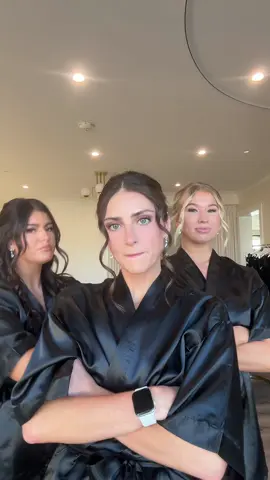 Sad in full glam? Never heard of her