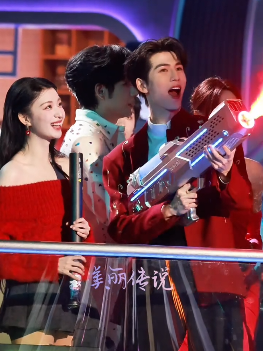 Vương Sở Nhiên và Trương Lăng Hách đón giao thừa 2026 #vuongsonhien #truonglanghach #newyearsevegala #xh #sophia_libra🎐 