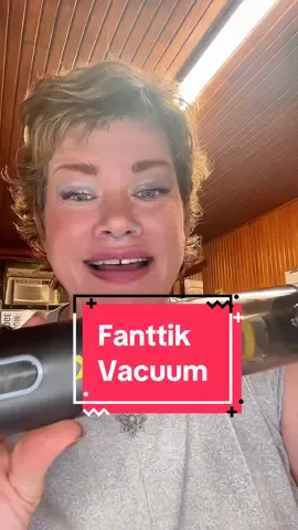 Perfect for the messes that aren’t worth a big vacuum. #smallvacuum #bigclean #holidayhaul #cleancar #easyclean @Fanttik @Fanttik Prime 