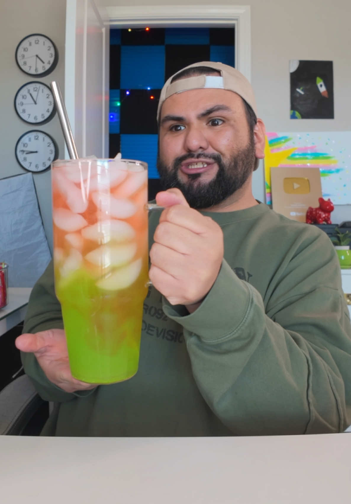 Water of the day! 💦 🥝 🍋‍🟩 🍓 🍋 