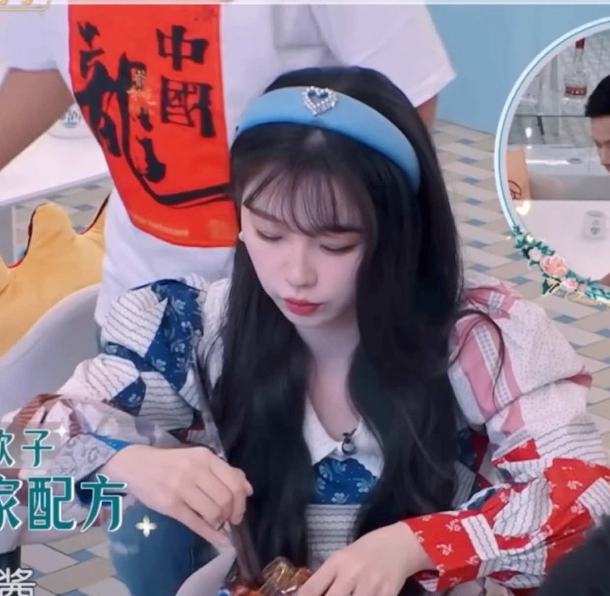 She really loves spicy food  😋.                 #estheryu #yushuxin #cr8 #cdrama #fyp 