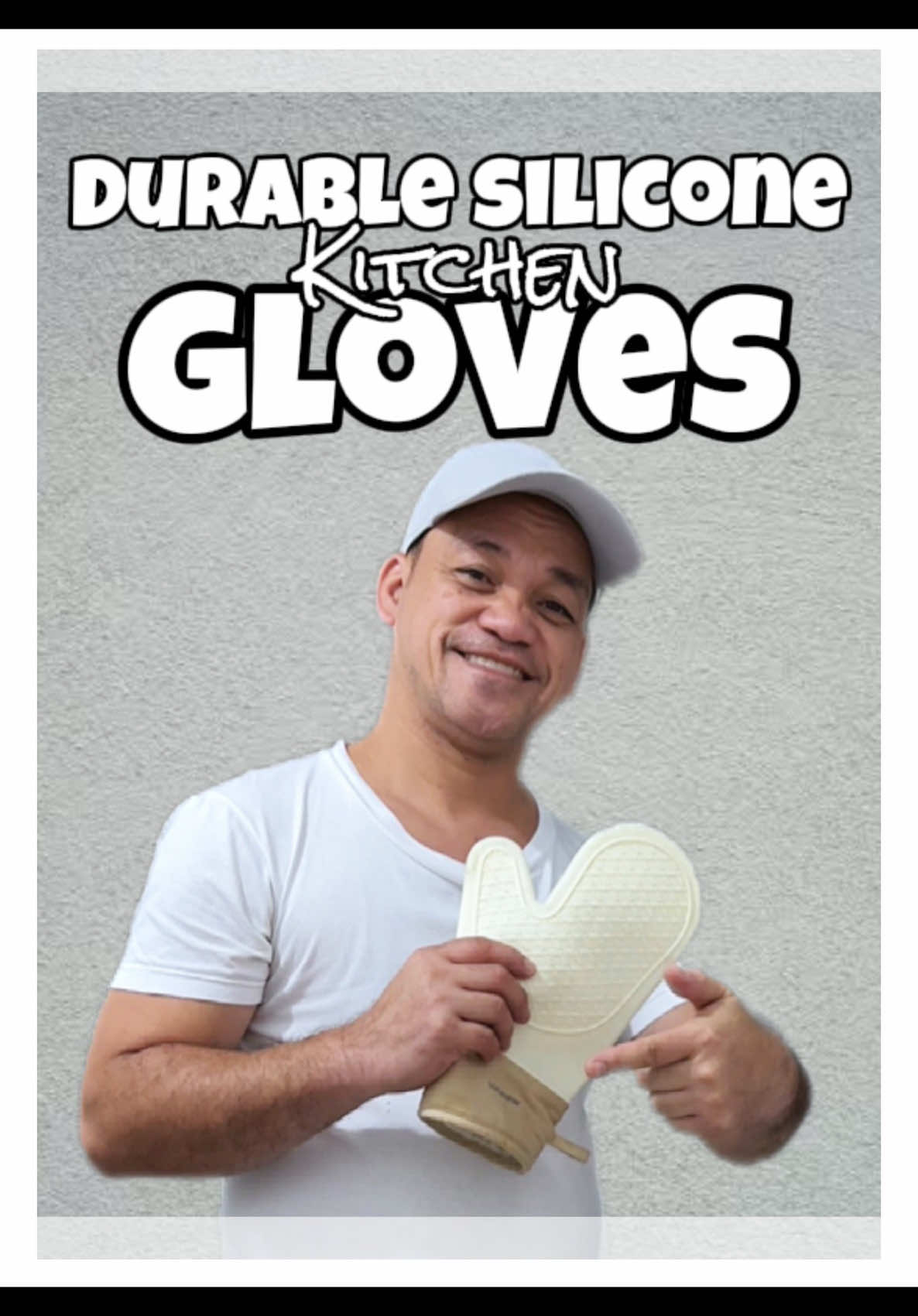 Stay Safe & Cool with Our Heat-Resistant Silicone Gloves!  Handle hot trays and pots with confidence using our thick, pacifier-grade silicone kitchen gloves! 	•	Withstands up to 300°C heat  	•	Odorless & safe material 	•	Thick and durable for ultimate protection 	•	Comfortable woven cotton lining for a perfect grip Make cooking and baking safer and easier! #KitchenGloves #HeatResistant #CookingSafety #SiliconeGloves #KitchenEssentials