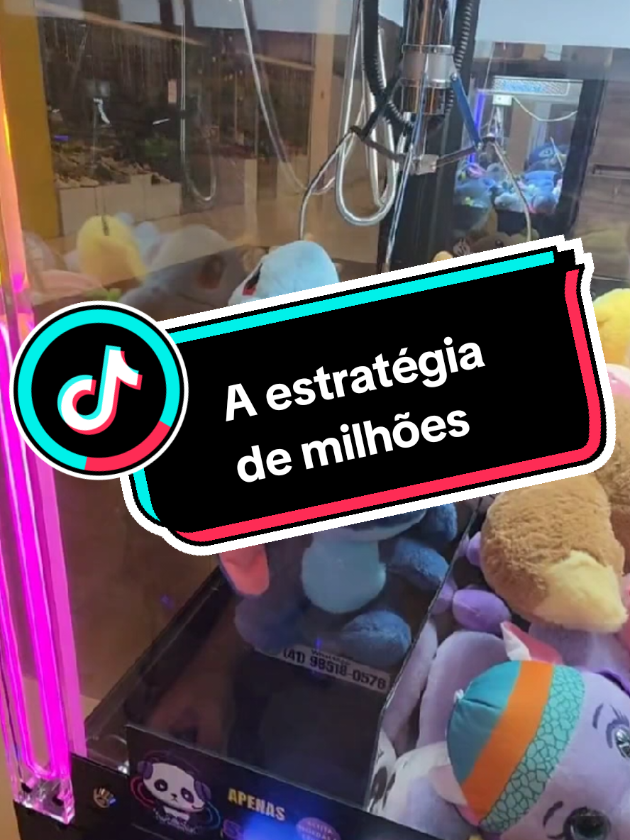 As jogadas de enrosco e arrasto que fizeram a Live bater recorde de audiência... 😍 #pelucia #maquinadebichinho #maquinadeurso #tiktoklive #livehighlights 