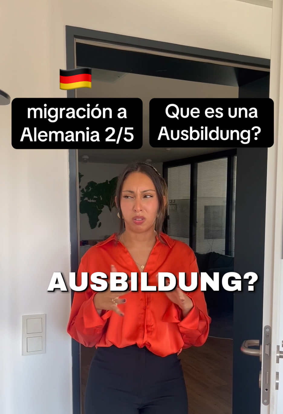 ¿Qué es una Ausbildung en Alemania? 🇩🇪 Una Ausbildung es una formación profesional dual en Alemania. Eso significa que trabajas en una empresa y al mismo tiempo estudias en una escuela técnica. 🔹 Duración: normalmente 2–3 años 🔹 Pago: recibes un salario mensual desde el primer día 🔹 Práctica real: aprendes directamente en el puesto de trabajo 🔹 Título oficial: reconocido en toda Alemania 🔹 Alta demanda: logística, mecánica, electricidad, industria, transporte 👉 No es universidad. Es aprender haciendo. 👉 Ideal si quieres trabajar, ganar dinero y tener futuro en Alemania. 📌 Requisito clave: alemán (normalmente B1) 📌 Después de la Ausbildung: contrato fijo y estabilidad #Ausbildung #Alemania #Trabajo #Formación #Job
