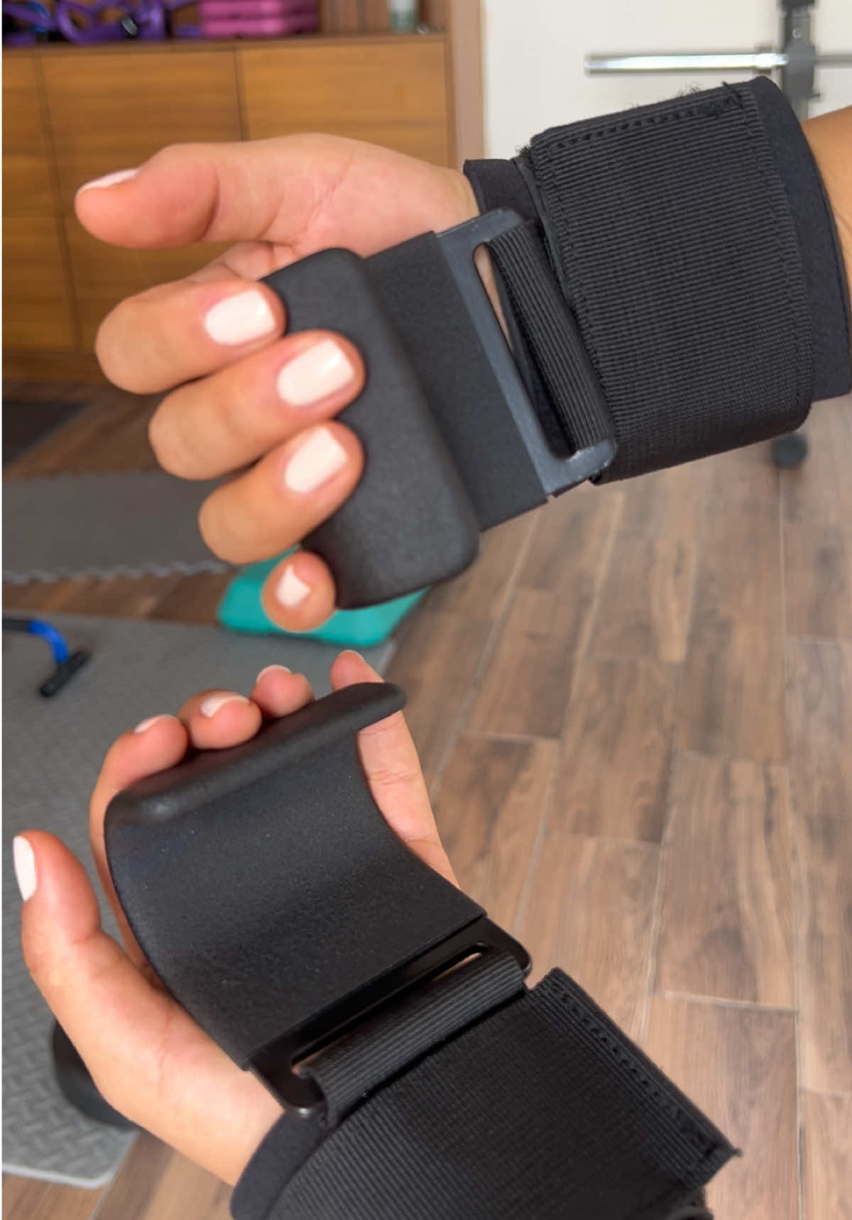Ideales para peso muerto 🏋️‍♀️✨ #gym #pesomuerto #correas #ejercicio #weightlifting 